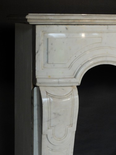 Architectural & Garden  - 18th Century Fireplace In White Marble 