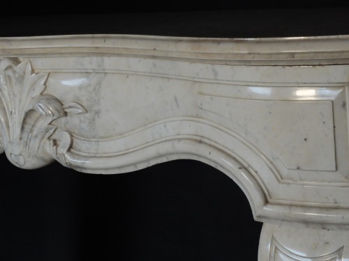 Louis XV - 18th Century Fireplace In White Marble 