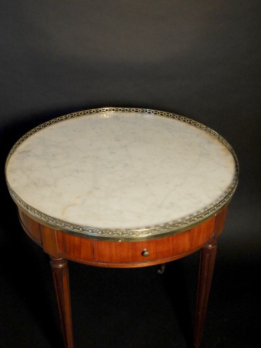 18th century - Bouillotte table and its tray from the Louis XVI period 