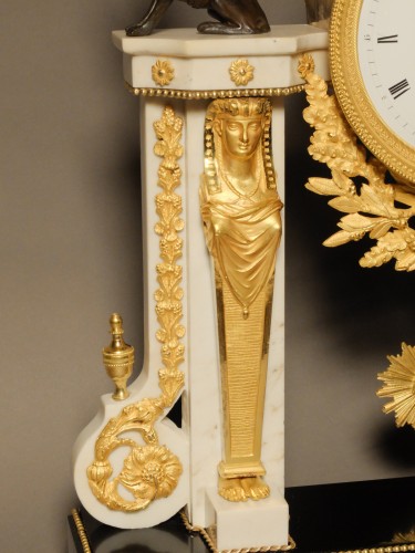 Louis XVI - Louis XVI period portico clock with egyptian women 