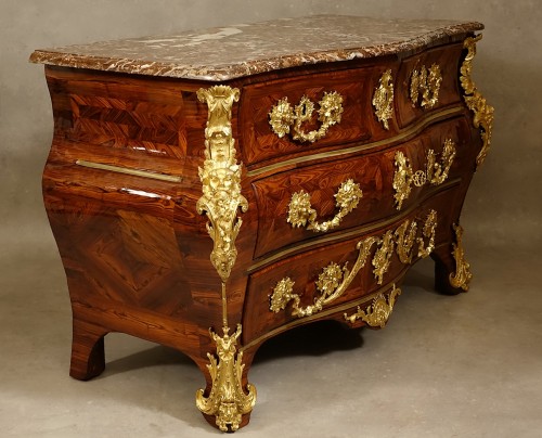 French Regence Commode with faun and lion masks by Criaerd - French Regence