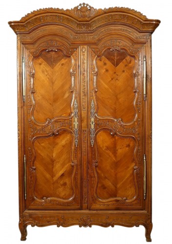 Armoire rennaise de mariage signée Croizé et datée 1836