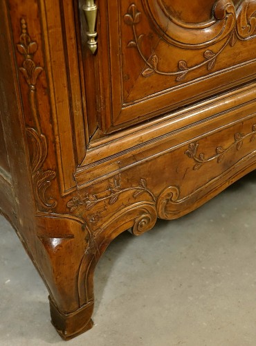  - Armoire rennaise de mariage signée Croizé et datée 1836