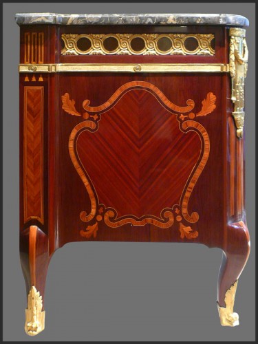 Commode attribuée à J.F OEBEN d'époque Transition - Antiquités Rigot et Fils