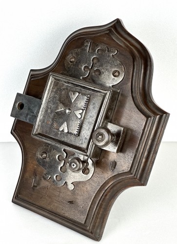 Architectural & Garden  - A Louis XIV evolution chamber lock and key, mid 17th century