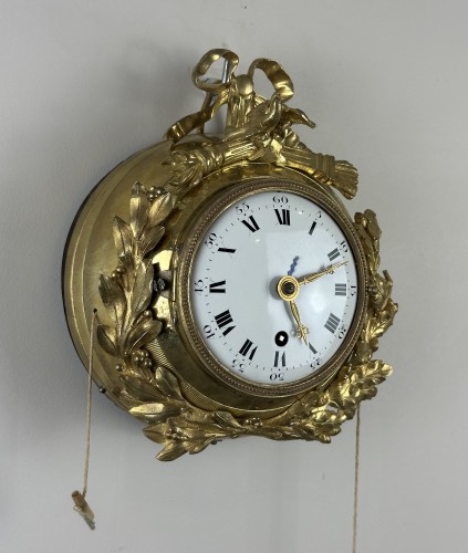 Réveil d’alcôve, en œil de bœuf d’époque Louis XVI - Horlogerie Style Louis XVI