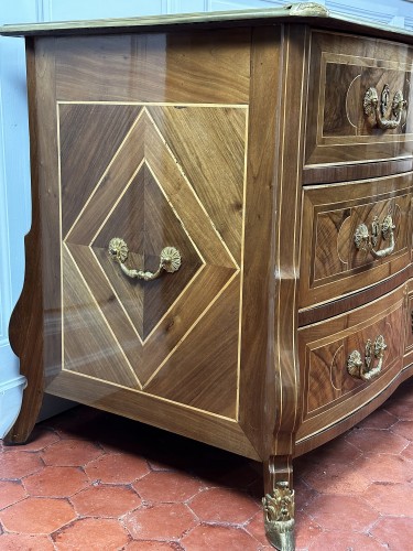 Commode Mazarine en marqueterie attribuée à Thomas HACHE - Mobilier Style Louis XIV