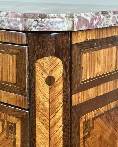 Antiquités - A Transitional ormolu-mounted marquetry commode stamped Jean Petit