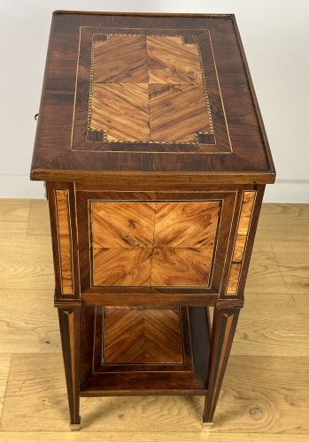 Antiquités - A Louis XVI salon writing table from the last quarter of the 18th century 