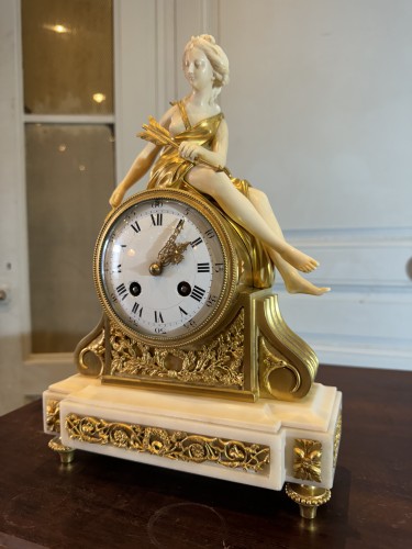 « Diane chasseresse » pendule chryséléphantine d’époque Napoléon III - Horlogerie Style Napoléon III