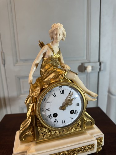 « Diane chasseresse » pendule chryséléphantine d’époque Napoléon III - Napoléon III