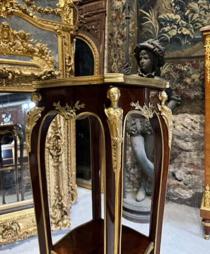 Mobilier Meuble d'appoint - Sellette en acajou et bronzes dorés d’époque Napoléon III