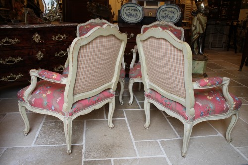 Suite de quatre fauteuils à la Reine d'époque Louis XV, estampillés I.B. LELARGE - Sièges Style Louis XV