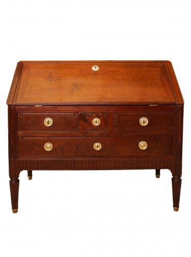 Louis XVI sloping desk in solid mahogany, Bordeaux