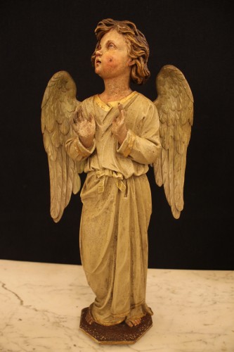 Paire d'anges en bois sculpté, époque XIXe siècle - Antiquités Thierry Martin