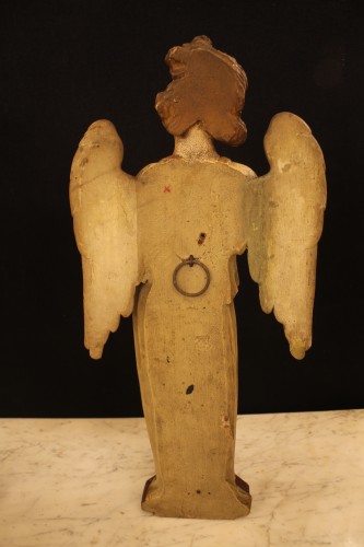 Antiquités - Paire d'anges en bois sculpté, époque XIXe siècle