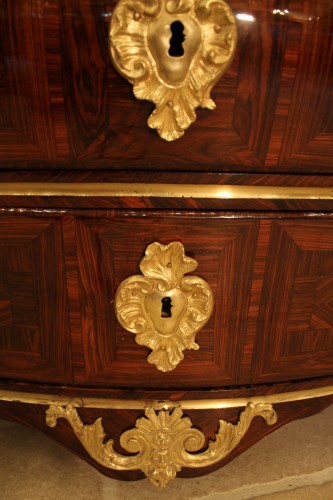 Antiquités - Louis XV period chest of drawers stamped F.F.