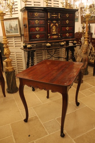 Louis XV - Louis XV cabaret table in solid mahogany