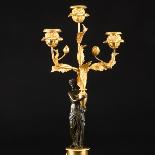 XVIIIe siècle - Paire de candélabres “Aux pavots” d’époque Directoire