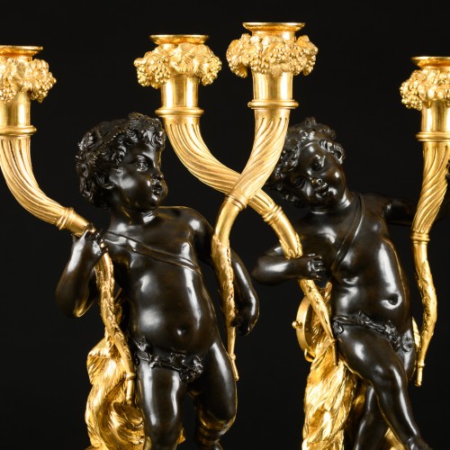 Paire de candélabres  aux Putti d’époque Louis XVI - Luminaires Style Louis XVI