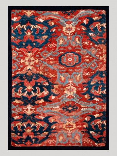 Tapestry & Carpet  - Fragment from an Ushak Smyrna Carpet, late 17th/18th century