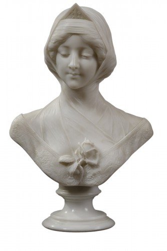 Buste d'une femme voilée avec une rose - Adolfo Cipriani (1880-1930)