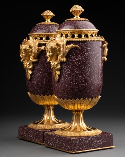 Paire de pots-pourris en porphyre, Rome vers 1800-1810 - Empire