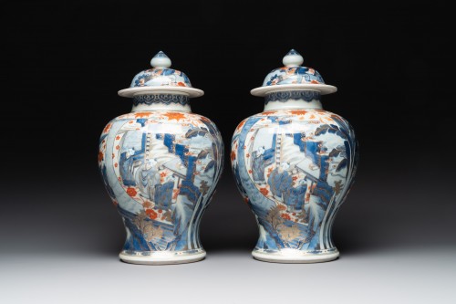 Pair of covered Chinese porcelain vases circa 1700 - Louis XIV