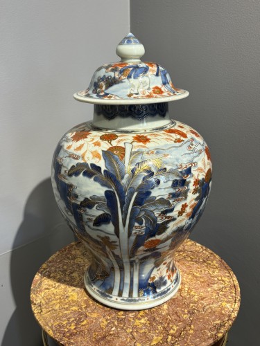 Antiquités - Paire de potiches couvertes en porcelaine de Chine vers 1700