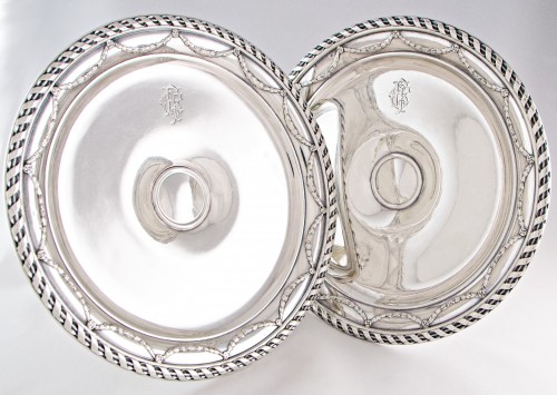  - Paris 1898-1919 - Pair of sterling silver cups by the silversmith E. MOLLE