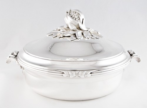 Antiquités - Boin -Taburet – Solid silver set of four dishes, two sauceboats, and a dish