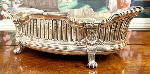 Lapar, Paris – Important sterling silver centrepiece jardinière - silverware & tableware Style 