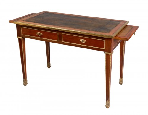 Louis XVI style Desk in Amaranth and Satin Veneer, early 19th century