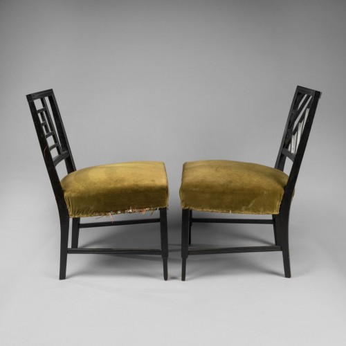 Pair of chairs by Edward William Godwin (1833-1886) - Art nouveau