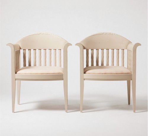 Seating  - Eliel Saarinen (1873-1950) - Pair of carved wood lacquered in ivory armchairs