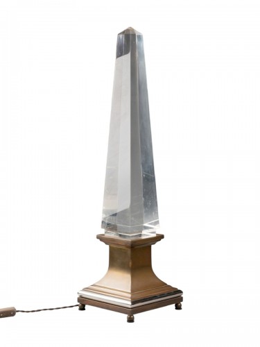 Obelisk lamp