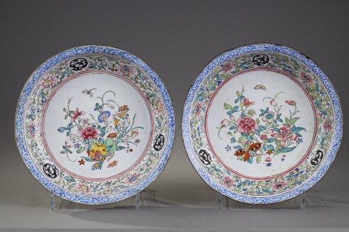  - Pair cups Canton enamels  18th century