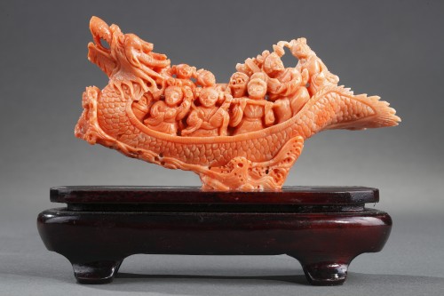 Sculpture en corail le bateau dragon Chine 1900 - 1930 - Arts d