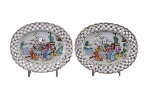 Paire de plats en porcelaine -Epoque Qianlong 1736/1795