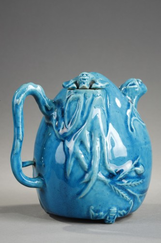 Verseuse a vin en biscuit bleu turquoise - Chine epoque 18e siècle - Arts d