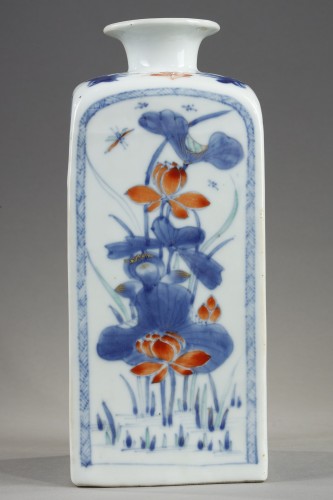 Paire de flacons en porcelaine de Chine vers 1715 - Arts d