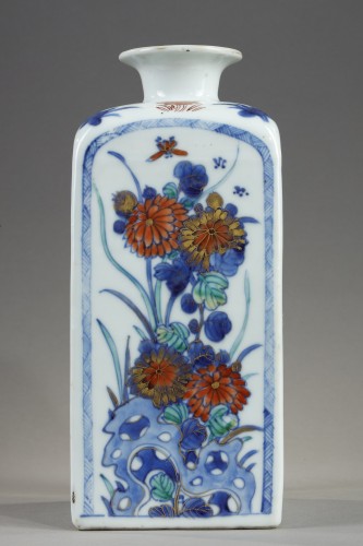 XVIIIe siècle - Paire de flacons en porcelaine de Chine vers 1715