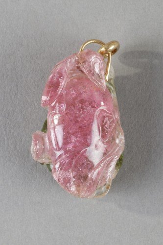 Pendentif en tourmaline Chine 1900/1930 - Arts d