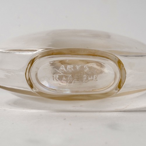 20th century - 1920 René Lalique - Perfume Bottle l&#039; Amour Dans Le Coeur Glass for Arys