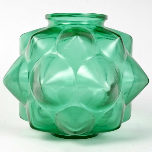 1927 René Lalique - Emerald Green Champagne Vase - Glass & Crystal Style Art Déco