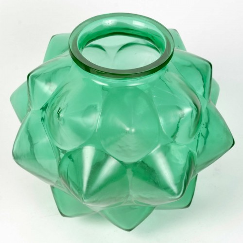 Verrerie, Cristallerie  - 1927 René Lalique - Vase Champagne vert émeraude