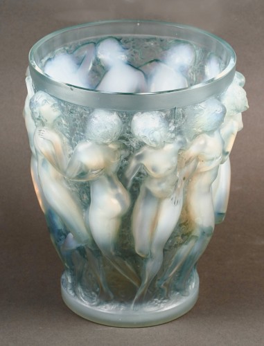 Glass & Crystal  - 1927 René Lalique - Vase Bacchantes