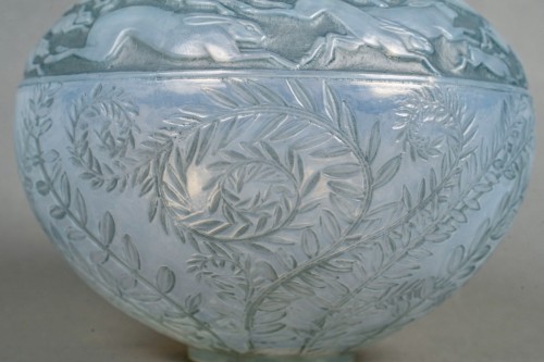 XXe siècle - 1923 René Lalique - Vase Lièvres