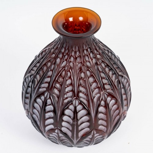 1924 René Lalique - Vase Malesherbes Dark - Glass & Crystal Style Art Déco