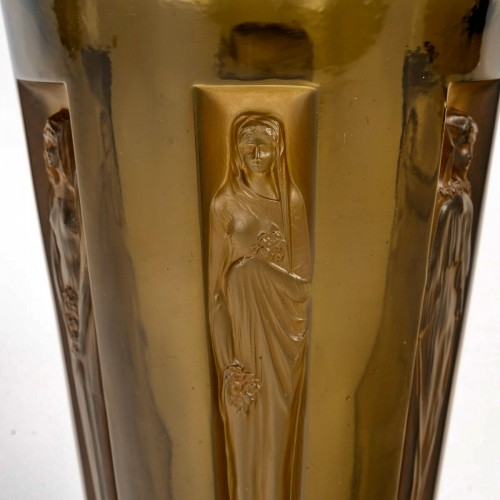 1912 René Lalique - Six Figurines Vase - Art Déco